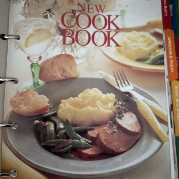 Better homes the New cookbook; excellent condition spiral - Picture 7 of 13